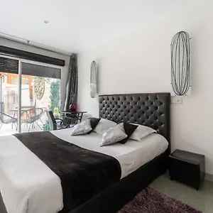 L'oasis Montparnasse ** Париж