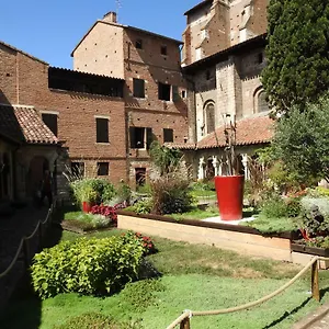 appartement-dans-le-cloitre-saint-salvy-a-albi.midi-pyreneeshotels.com/